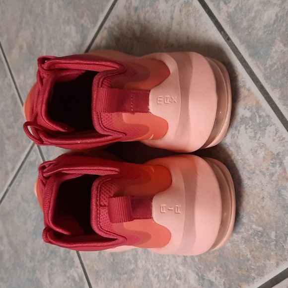 Nike Air Max Axis, Rush Pink, size 6.5 - Picture 5 of 7